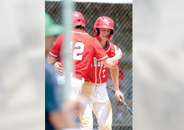 Everett wins in walk-off fashion