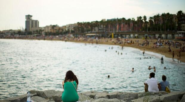 Spain tells women: Don’t worry about body image on the beach