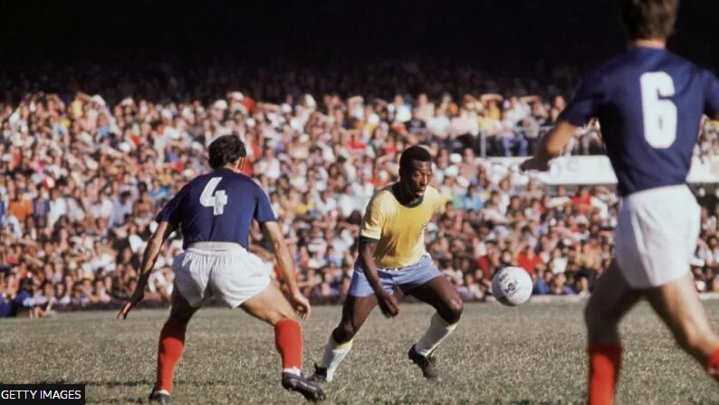 Pelé: Why black Brazilians like me mourn the King