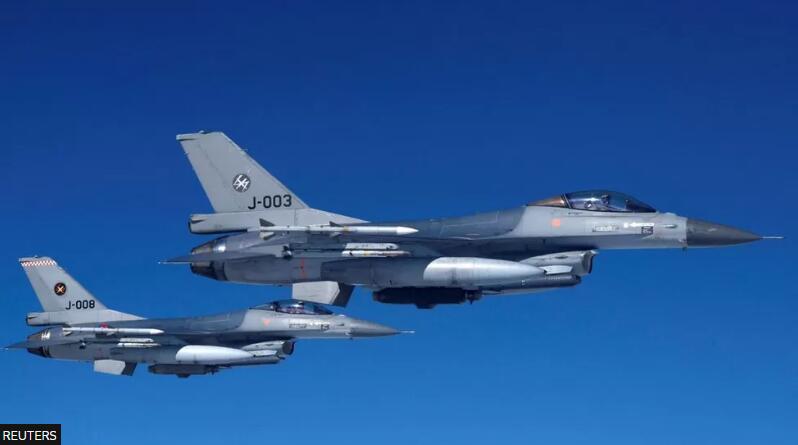 Ukraine war: US allows transfer of Danish and Dutch F-16 war planes to Kyiv