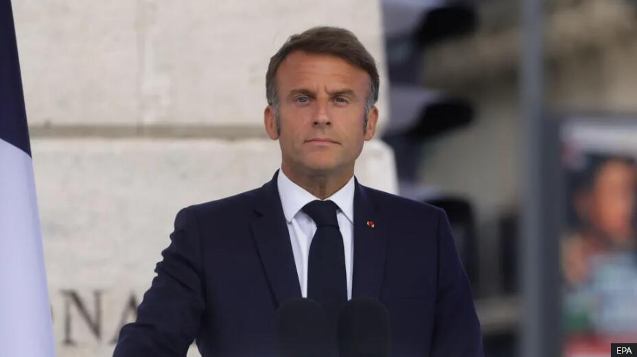 Macron rules out leftist PM as crisis continues